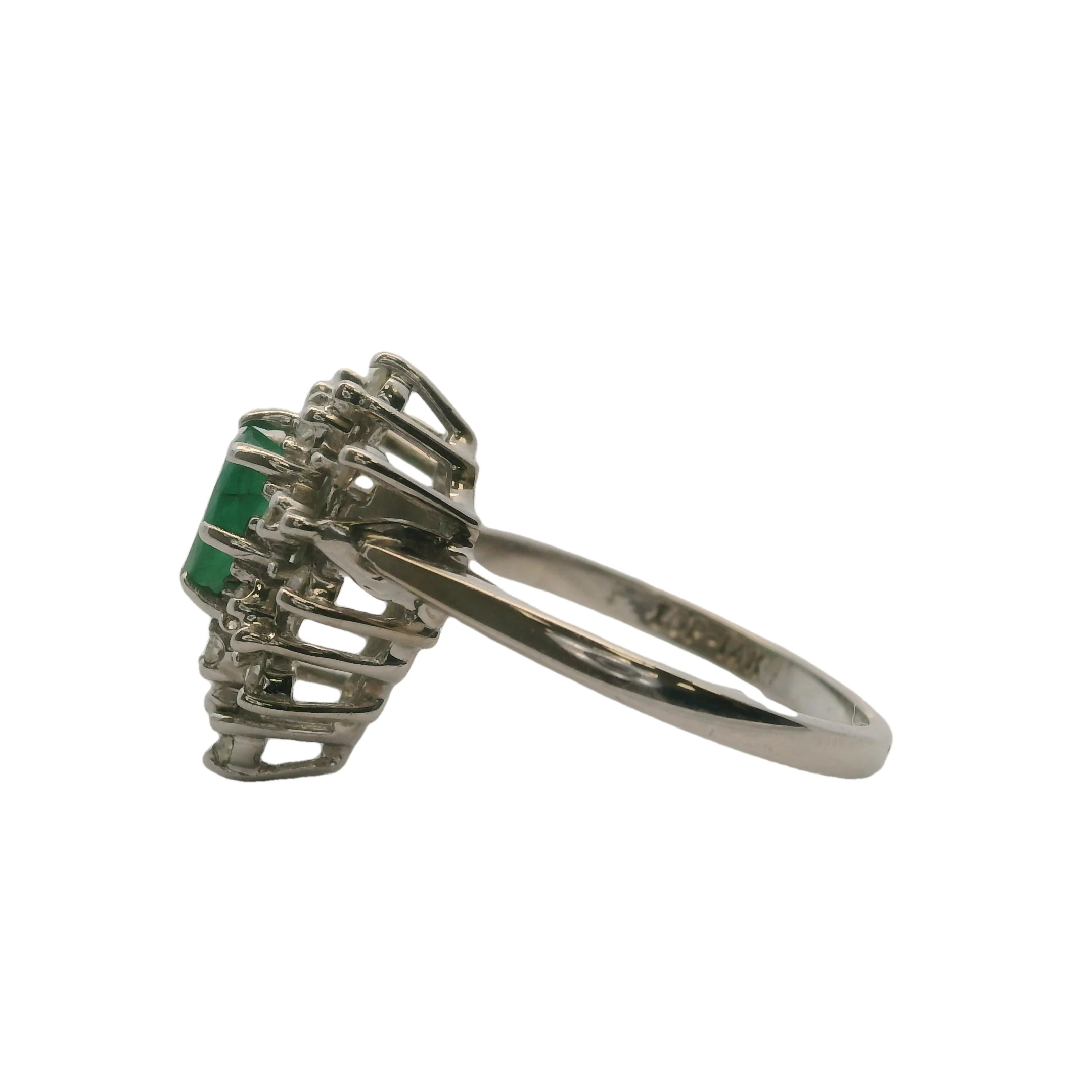14kt White Gold and Pear Cut Emerald Ring with Cluster Diamond Halo Size 6.25 - Image 3
