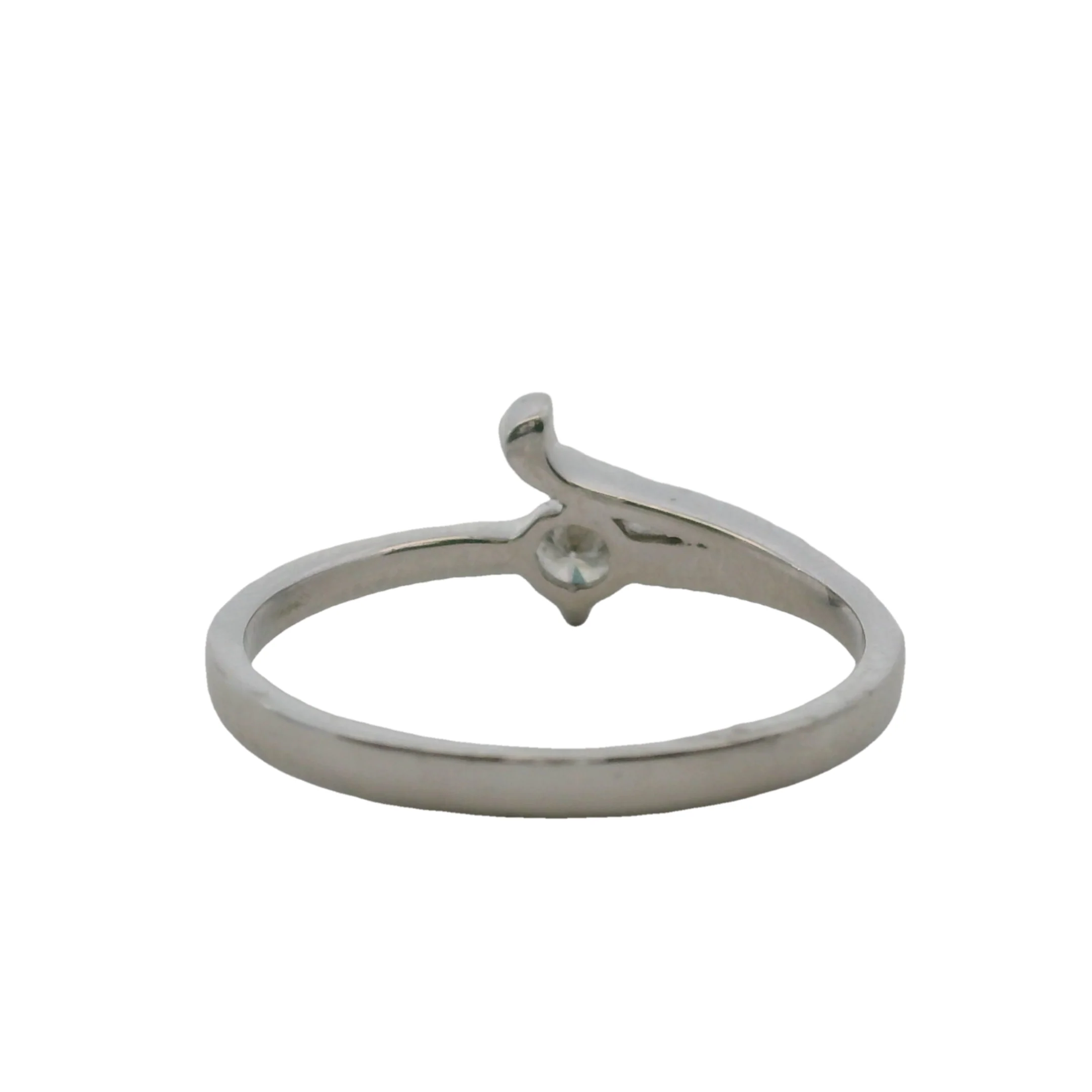 18kt White Gold and .11ct Diamond Solitaire Stackable Swoop Ring Size 6 - Image 4