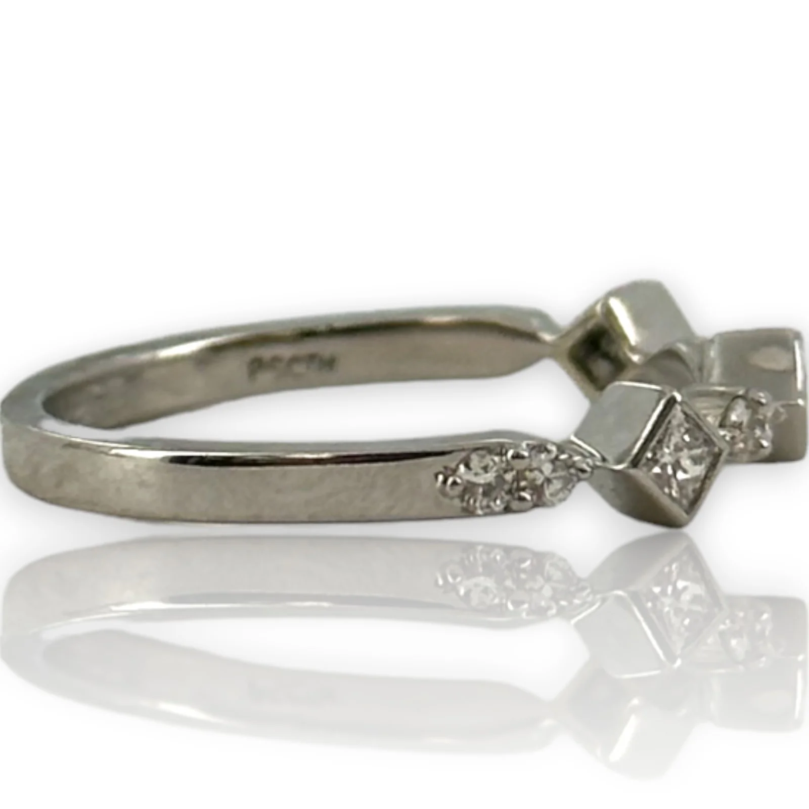 18kt White Gold Bezel Set Princess Cut and Alternating Round Brilliant Diamond Band Size 6.75 - Image 3