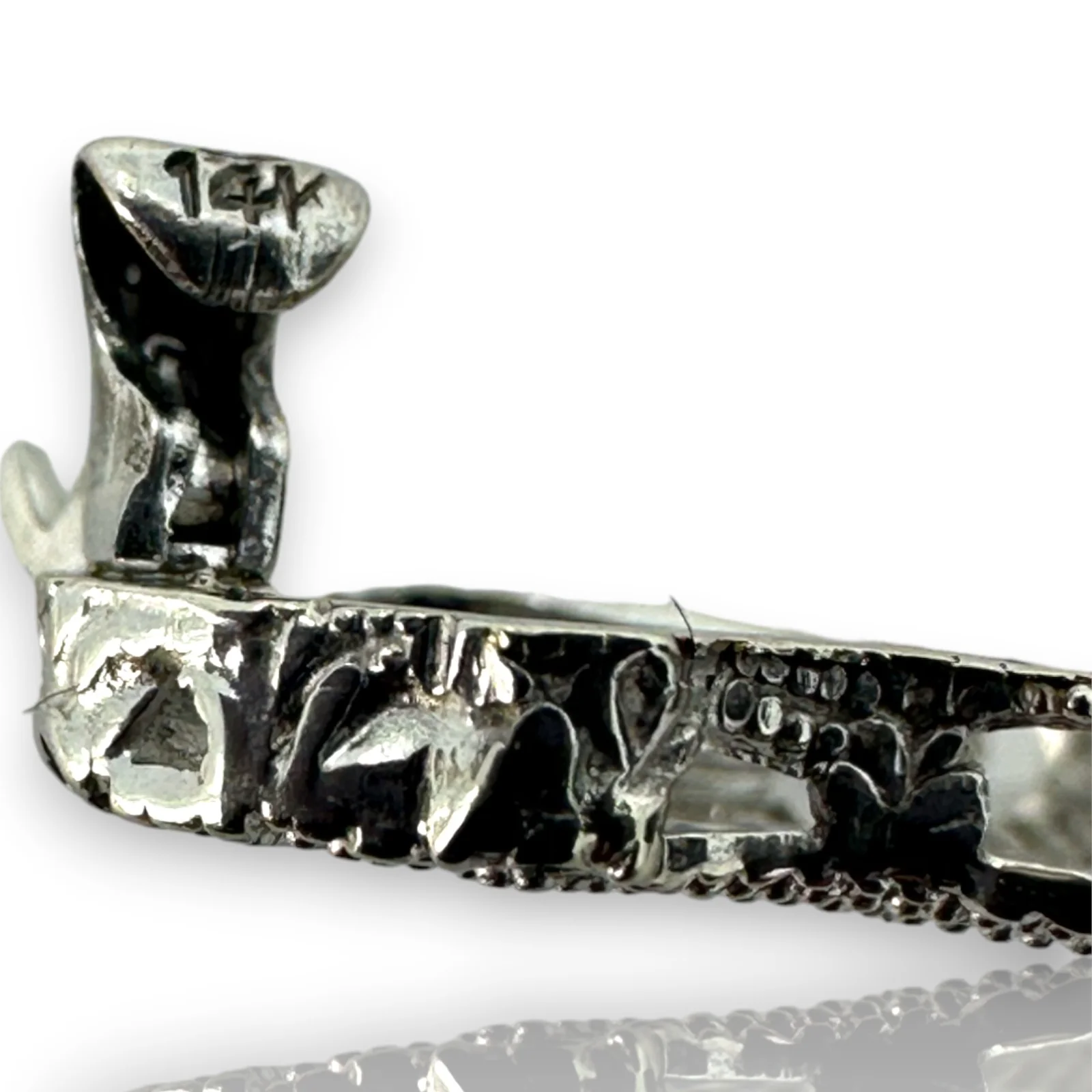 1920s Art Deco Filigree 0.01ct Diamond Accent 14k ESEMCO Brooch - Image 3