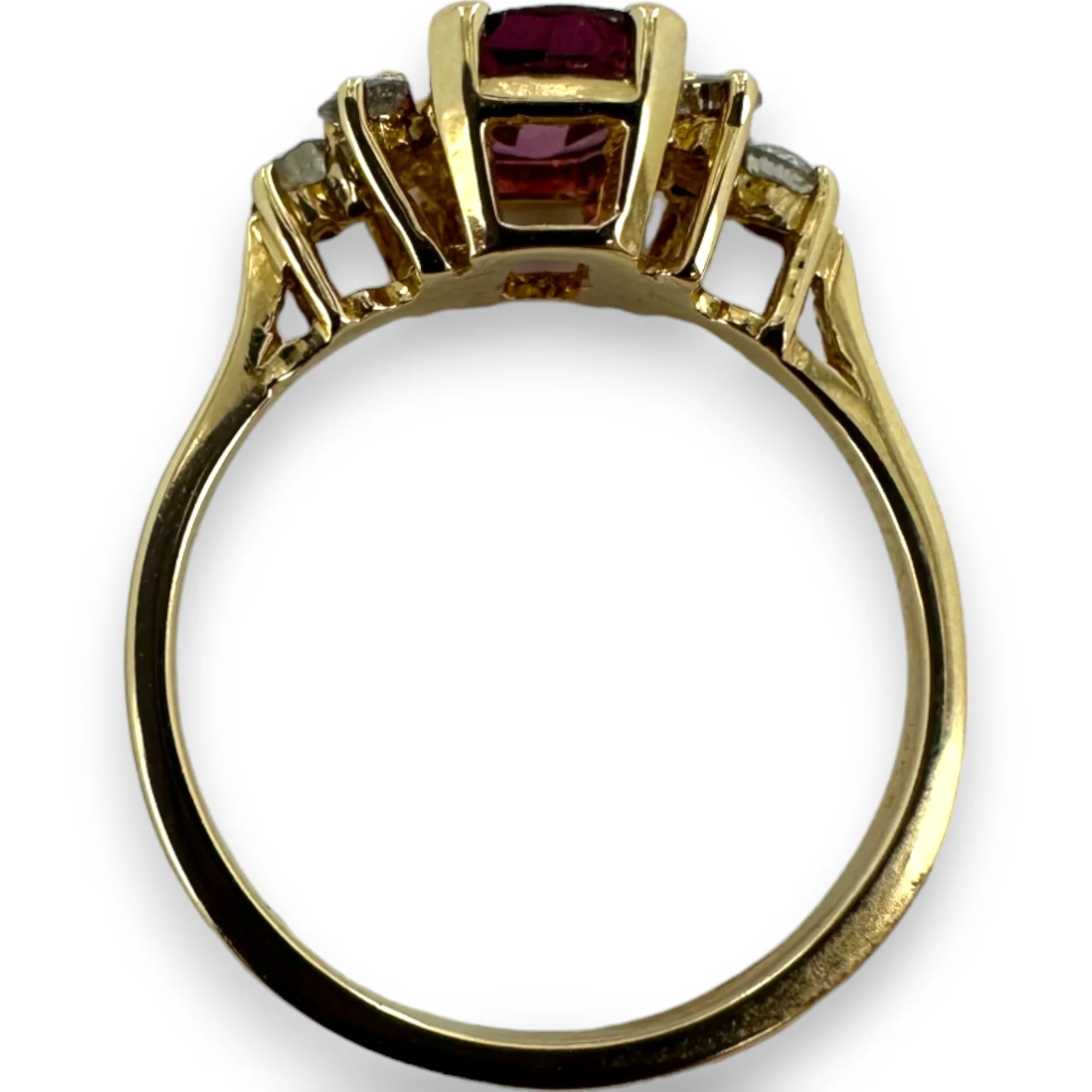 1950-70s Solid 14kt Yellow Gold Ruby Solitaire with Diamond Sides Cocktail Gemstone Ring Size 6.5 - Image 7
