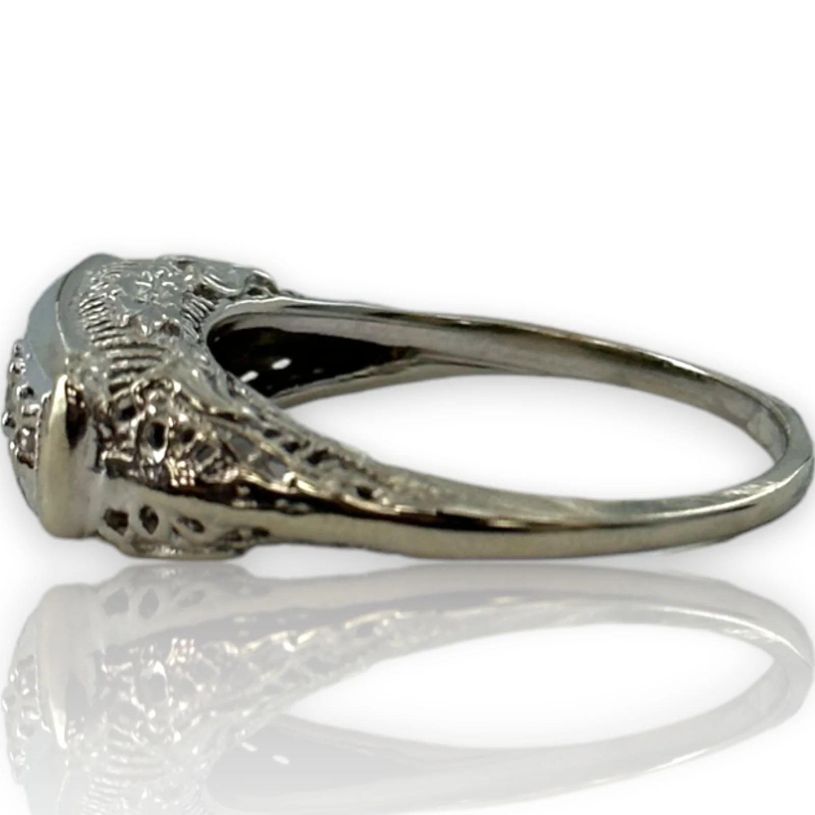 Antique 1920-30s Art Deco Filigree 3-Stone Diamond Solid 14kt White Gold Cocktail Wedding Engagement Ring Size 9 - Image 3