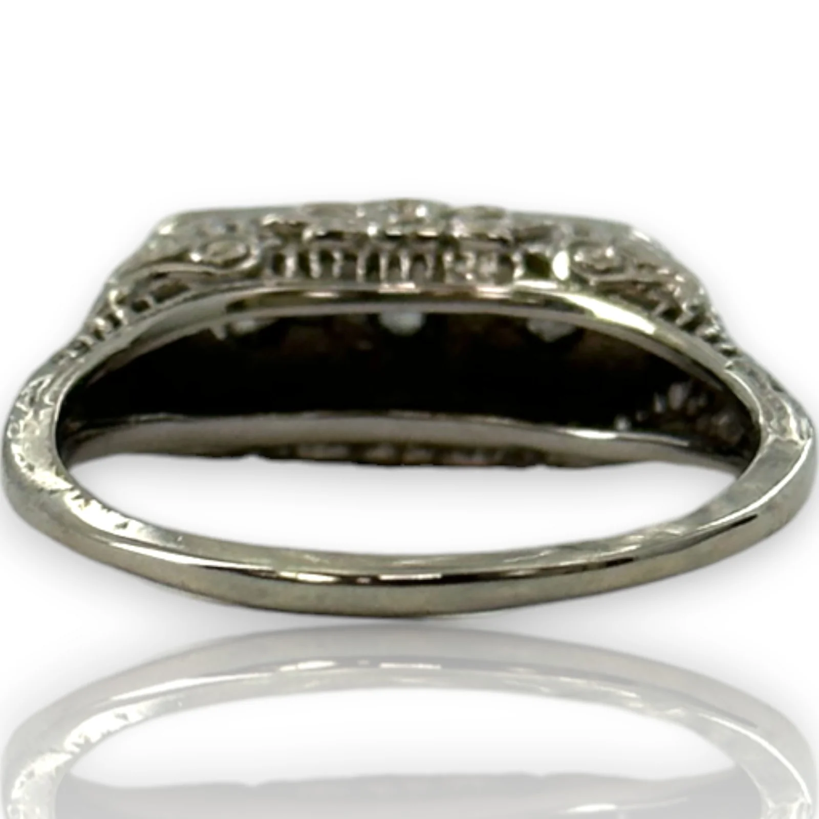 Antique 1920-30s Art Deco Filigree 3-Stone Diamond Solid 14kt White Gold Cocktail Wedding Engagement Ring Size 9 - Image 4