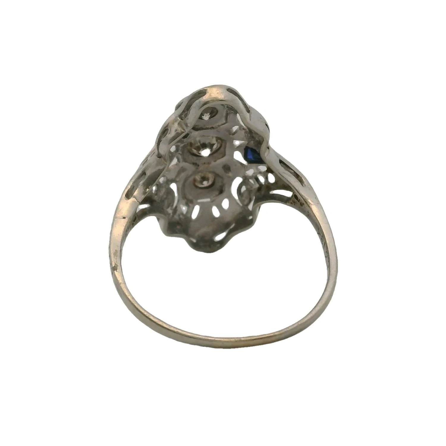 Antique 1920s Art Deco Solid 18kt White Gold 0.29ctw Diamond and Lab Sapphire Filigree Dinner Ring Size 6.5 - Image 5