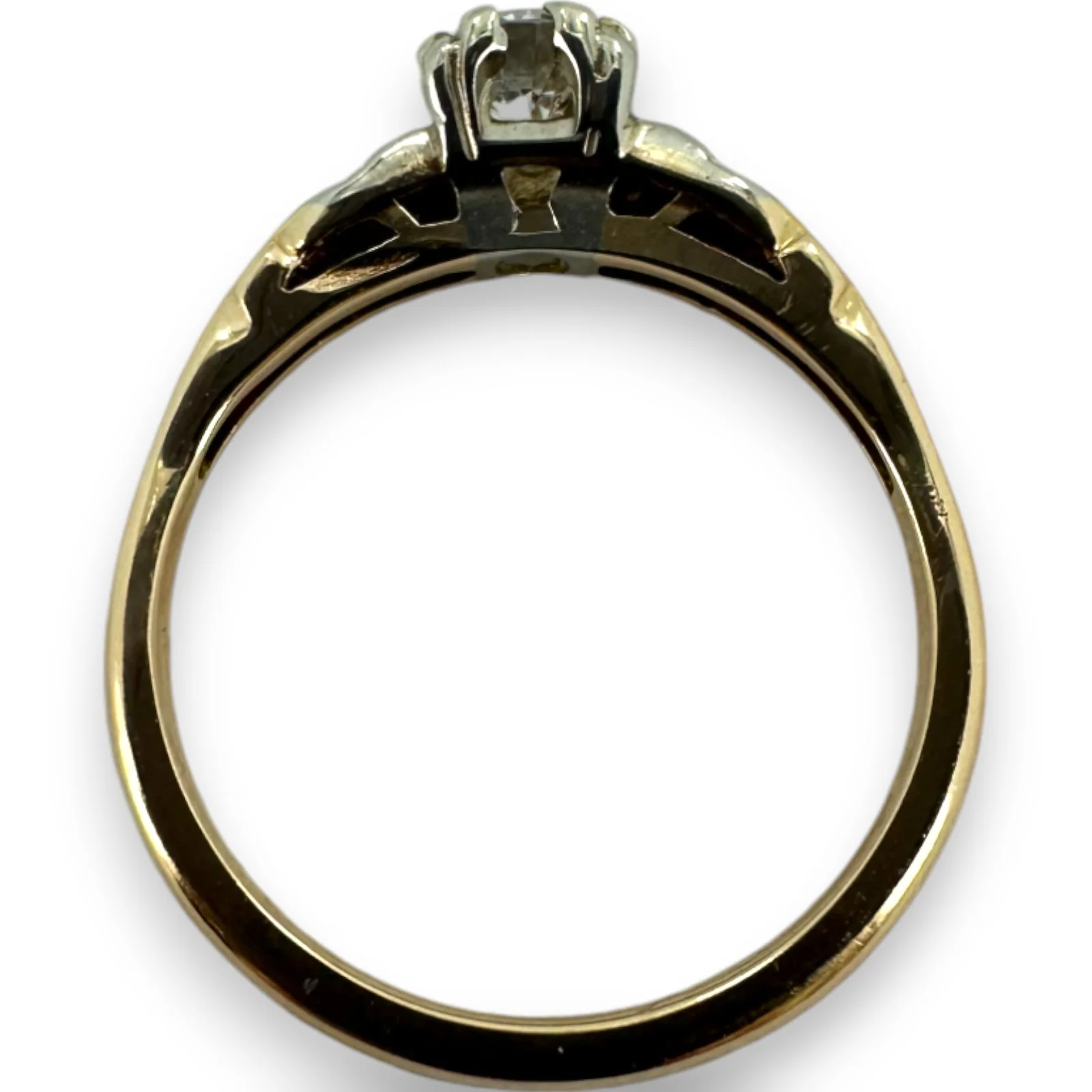 Antique 1930s 14kt Yellow Gold VVS 0.20ct Diamond Solitaire Ring with Single-Cut Diamond Side Buckle Accents Size 3 - Image 6