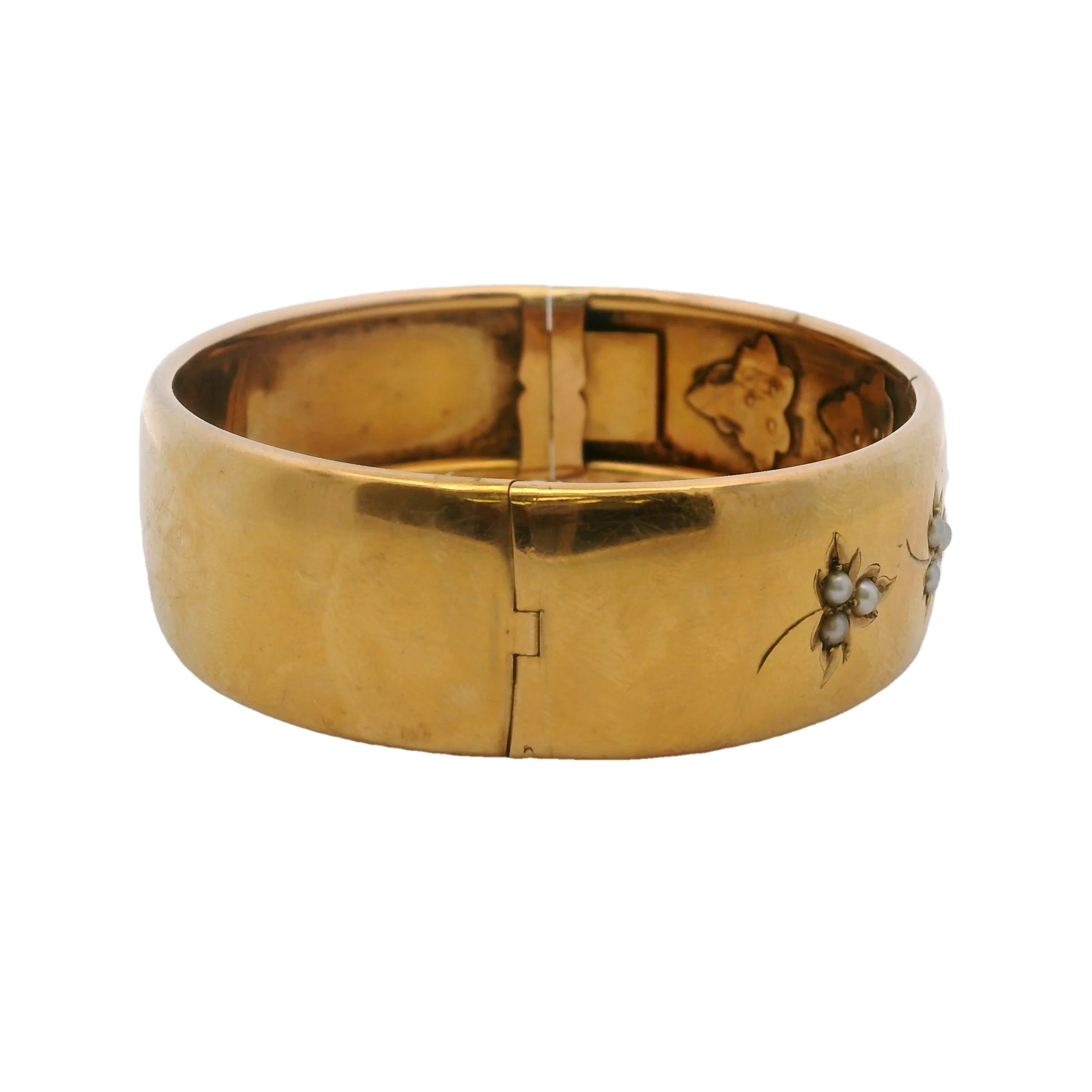 Antique Victorian Solid 18kt Yellow Gold and Freshwater Seed Pearl Hinged Bangle Bracelet - Image 4