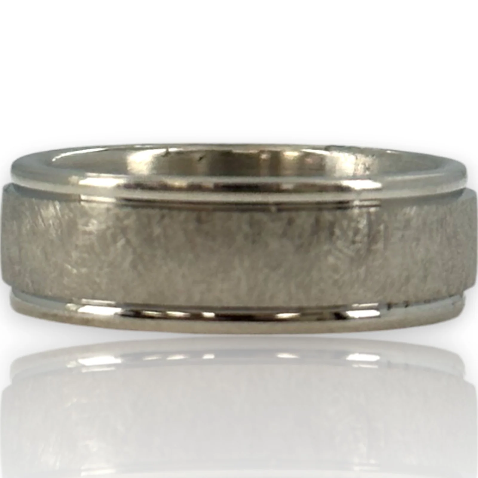 Blue Nile Retired Brushed Satin Finish 14kt Solid White Gold with Polished Edges 6.5mm Wedding Band Ring Size 6
