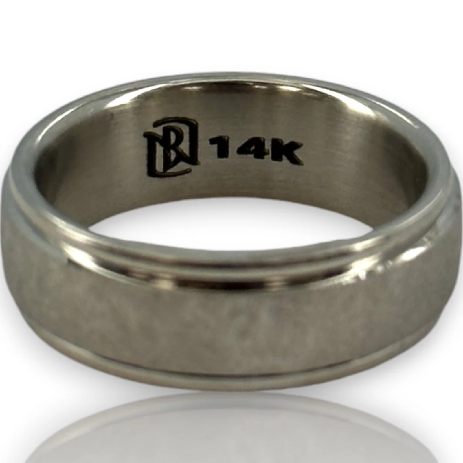 Blue Nile Retired Brushed Satin Finish 14kt Solid White Gold with Polished Edges 6.5mm Wedding Band Ring Size 6 - Image 4