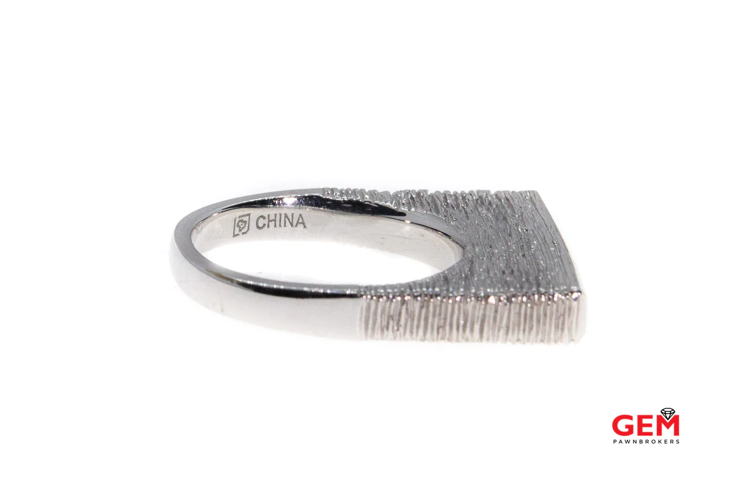 Brushed Bark Finish Flat Top Diamond Band 18K 750 White Gold Tall Ring Size 6 - Image 3