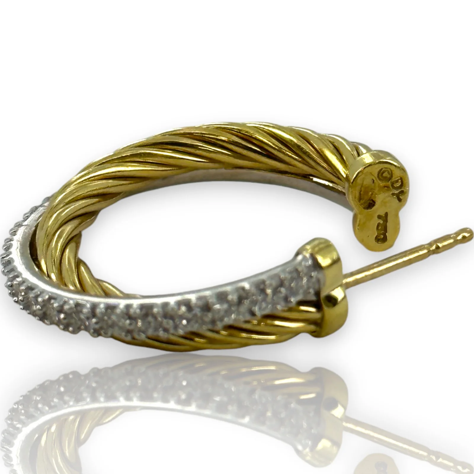 David Yurman Solid 18kt Yellow Gold Crossover 23mm Hoop Cable Earrings with 0.34ctw of Diamonds in Original Pouch - Image 8