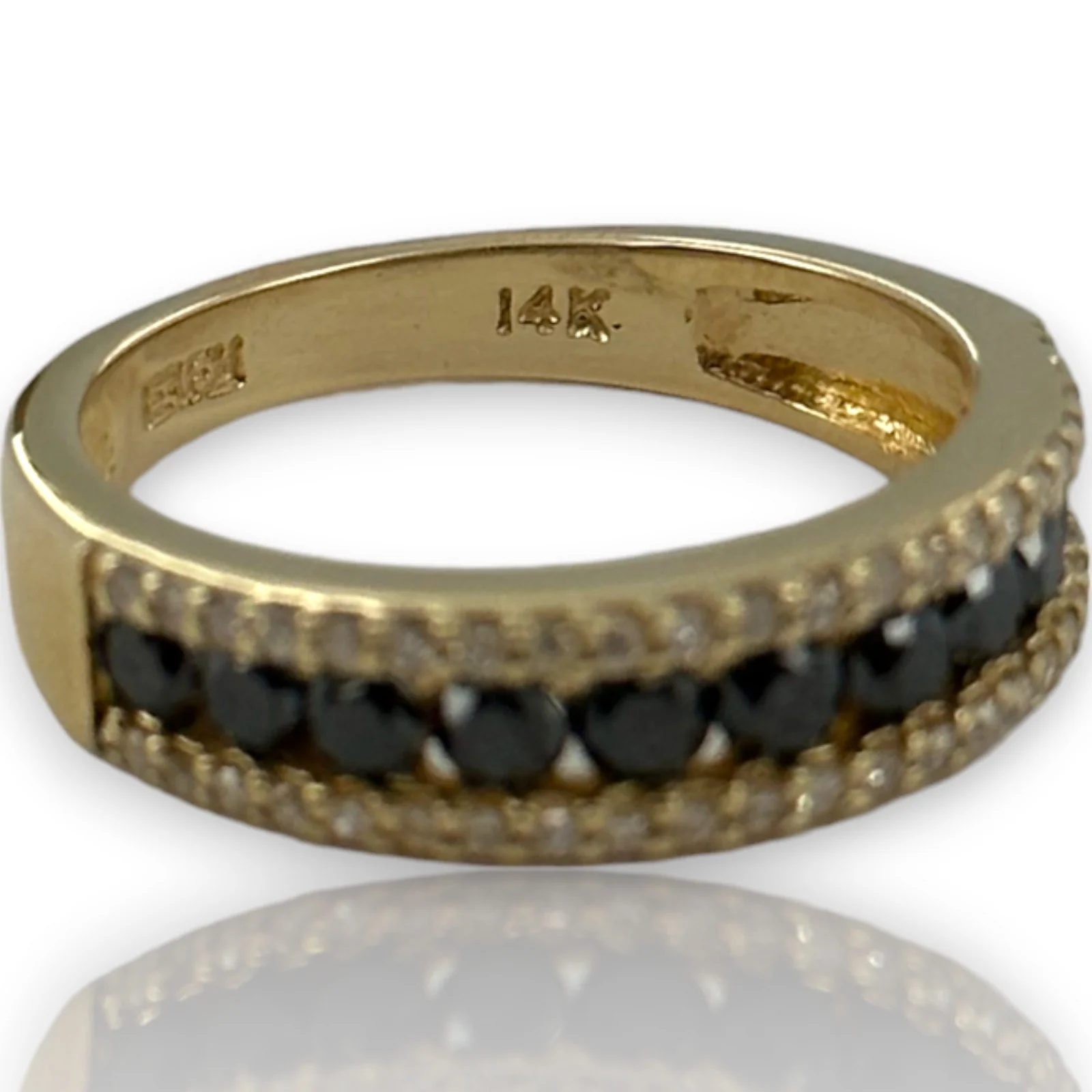 EFFY 14kt Yellow Gold Stackable Accent 5.4mm Band with Black and White Diamonds Size 7 Ring - Image 6