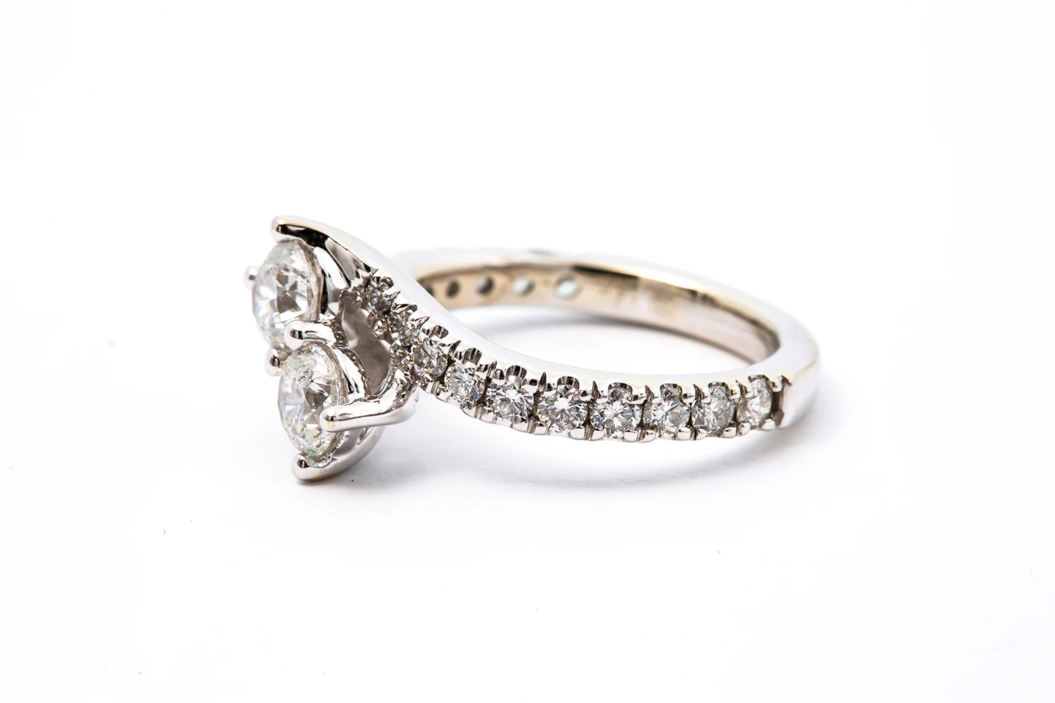 Ever Us Kays Two Stone Diamond Bypass 14k 585 White Gold Engagement Ring - Image 3