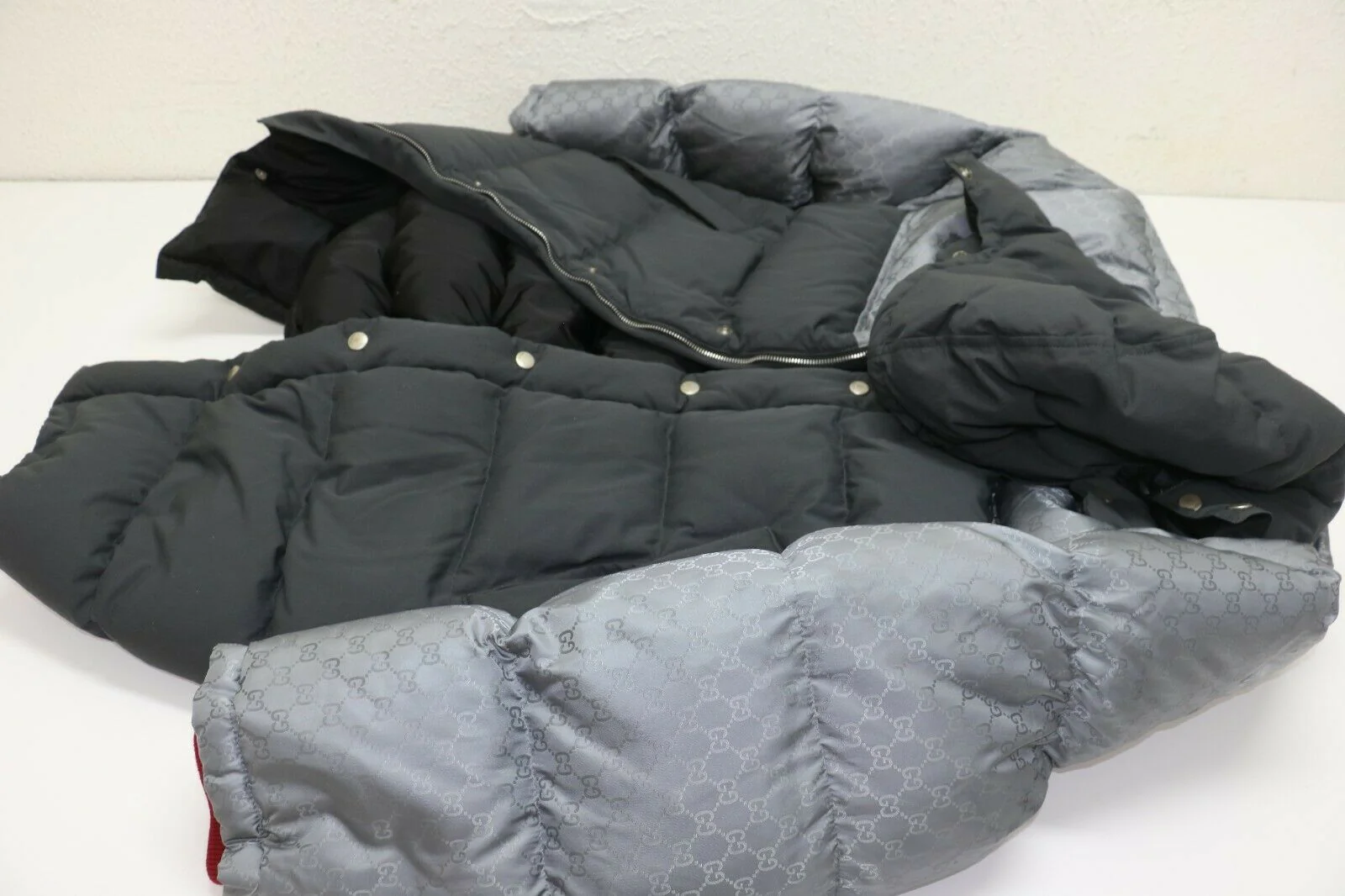 Gucci Jaquard Nylon Gray Jacket Size 48 - Image 10