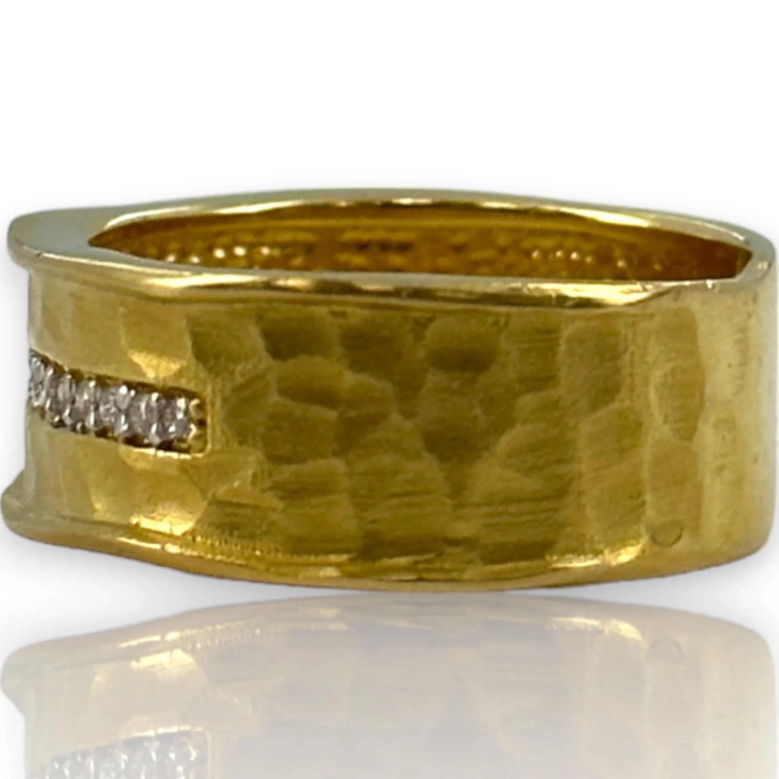 I. REISS Solid 14kt Yellow Gold Scalloped Textured Hammer-Finish Ring with Burnish Set Diamonds Size 7 - Image 2