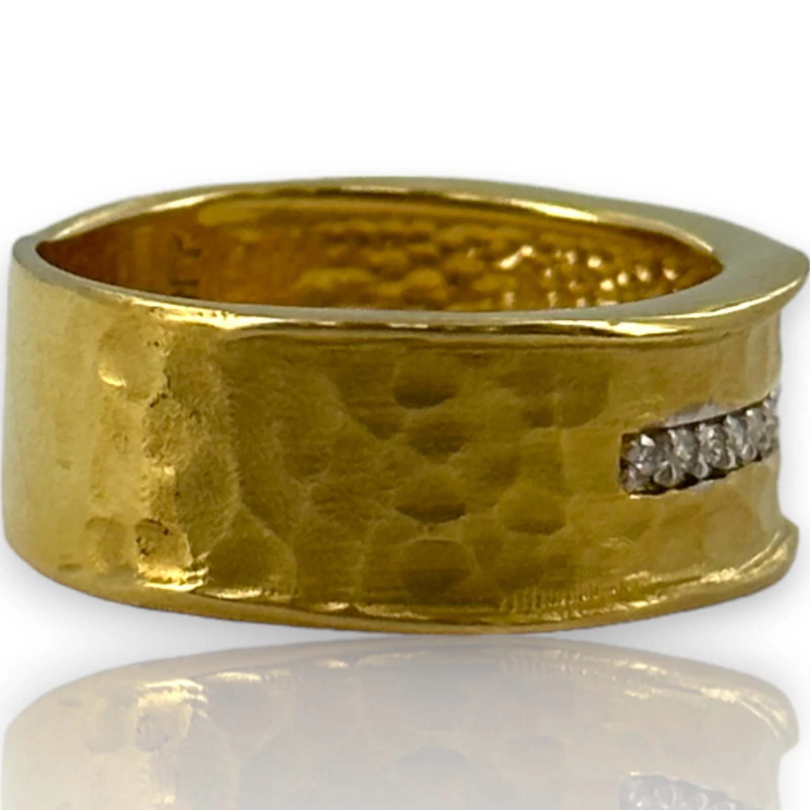 I. REISS Solid 14kt Yellow Gold Scalloped Textured Hammer-Finish Ring with Burnish Set Diamonds Size 7 - Image 3