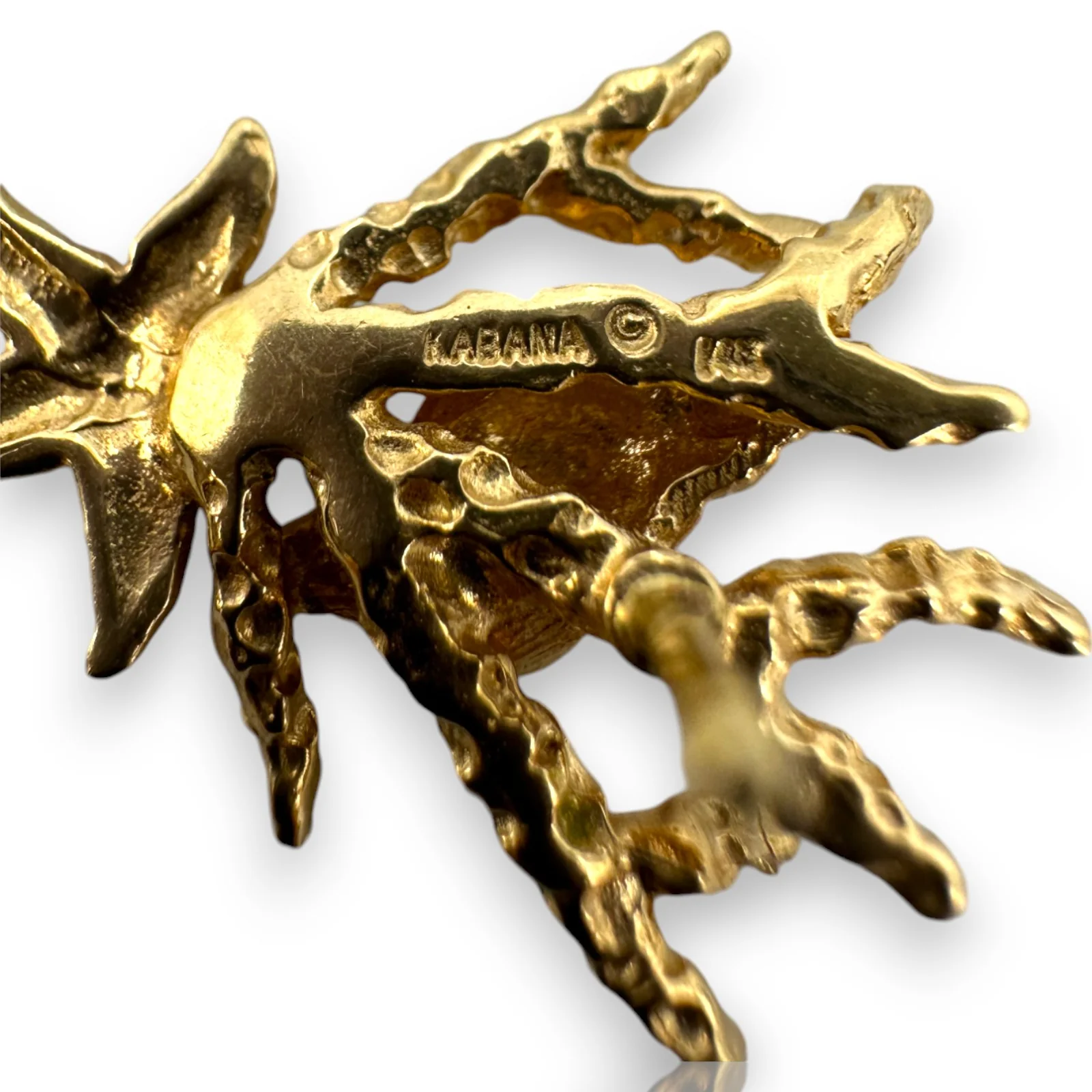 KABANA Solid 14kt Yellow Gold Shell, Starfish, and Coral Ocean Stud Earrings - Image 4
