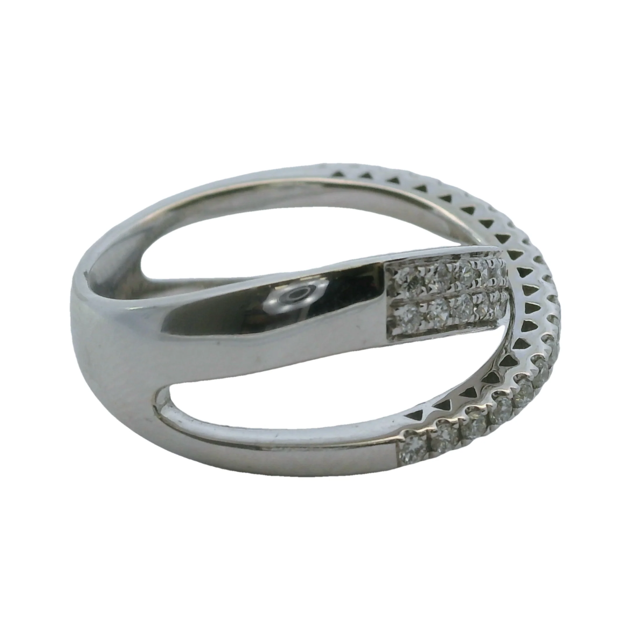 QCD 14kt White Gold and Diamond Crossover Cluster Ring Size 7 - Image 3