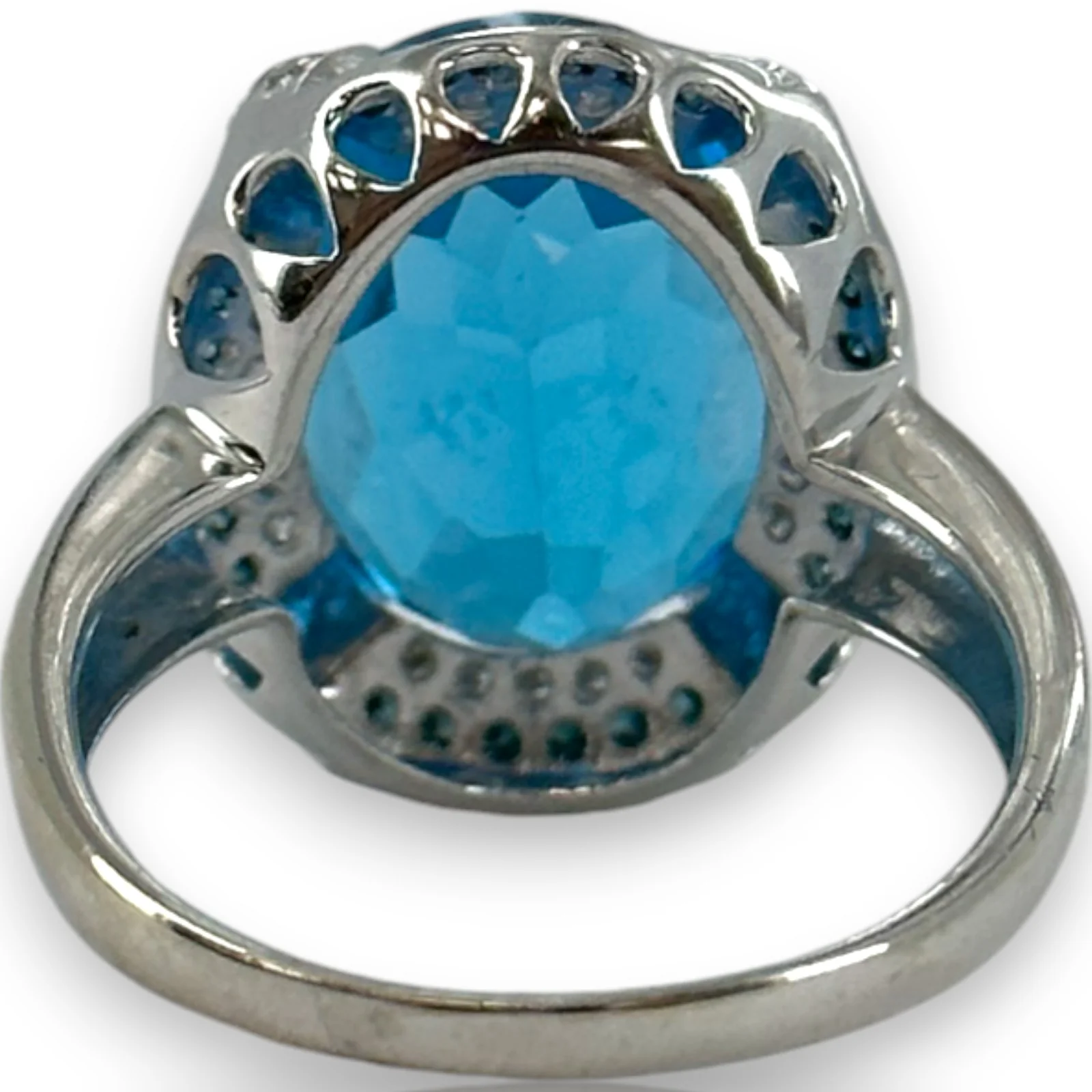 QCD Large Oval Blue Topaz & Diamond Halo Accent 14K 585 White Gold Ring Size 9 - Image 4