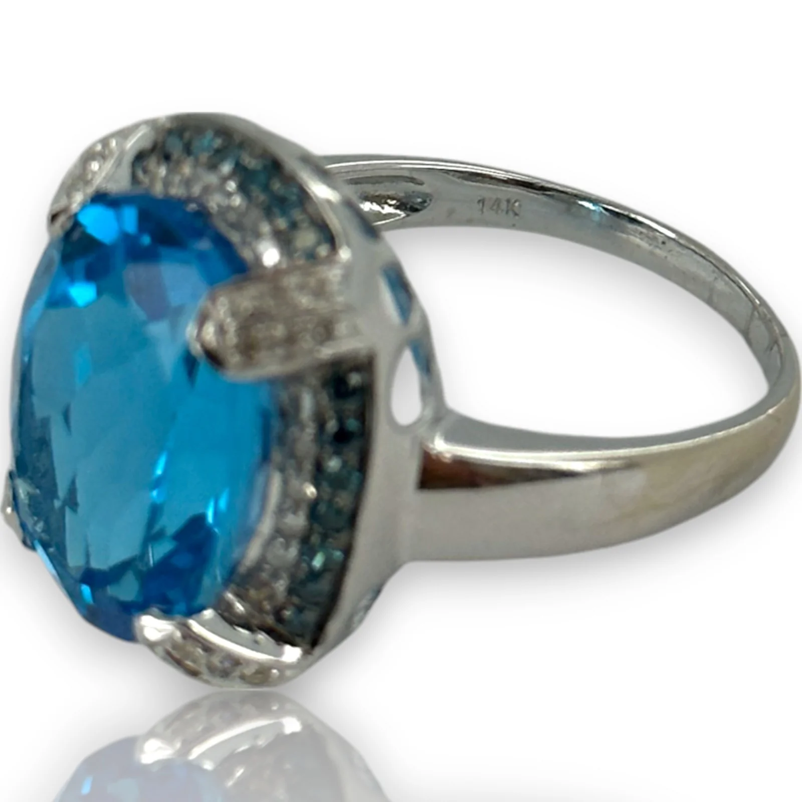 QCD Large Oval Blue Topaz & Diamond Halo Accent 14K 585 White Gold Ring Size 9 - Image 6