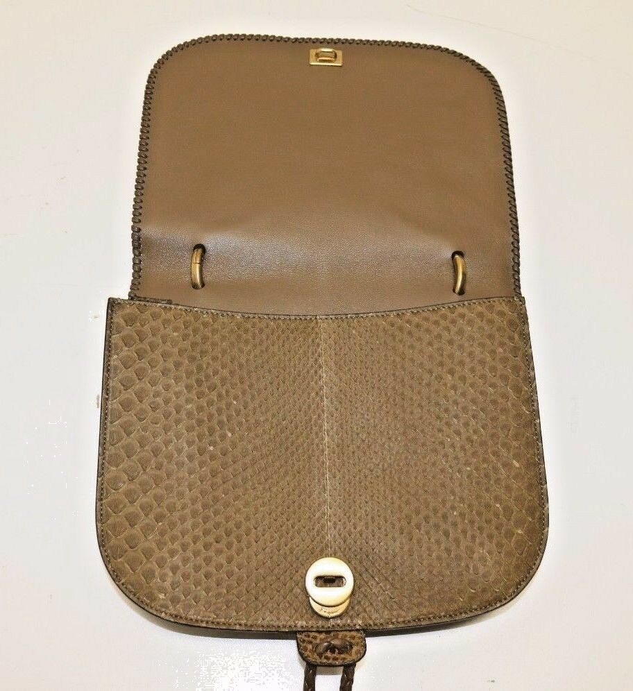 Salvatore Ferragamo Fossil Kamelia DH-21 E039 Brown Python Shoulder Bag - Image 7