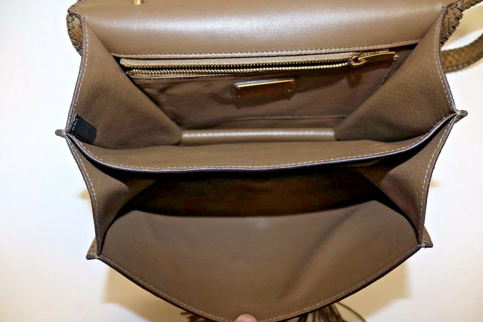 Salvatore Ferragamo Fossil Kamelia DH-21 E039 Brown Python Shoulder Bag - Image 9