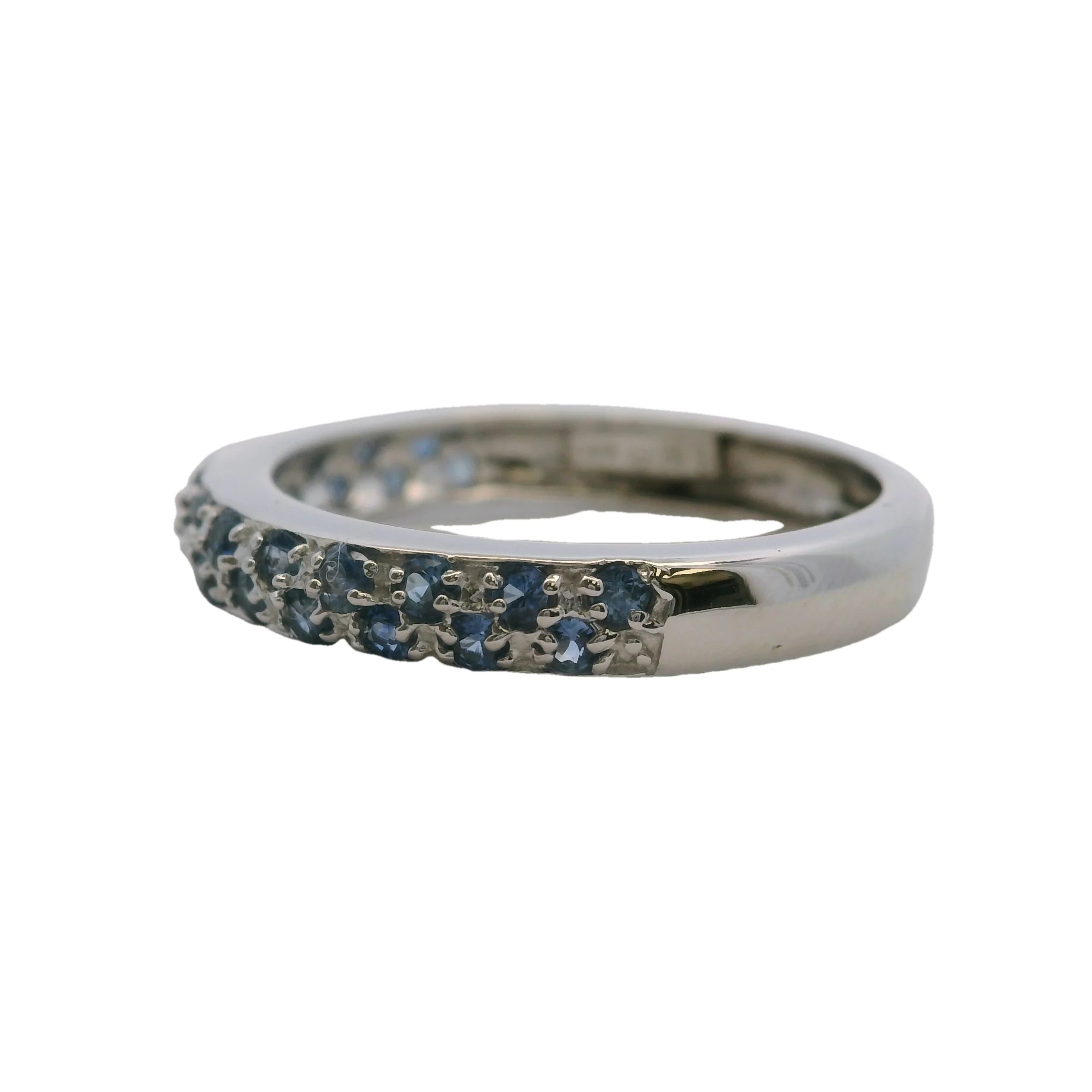 Solid 14kt White Gold and Cornflower Blue Sapphire Cluster Band Ring Size 6.75 - Image 2