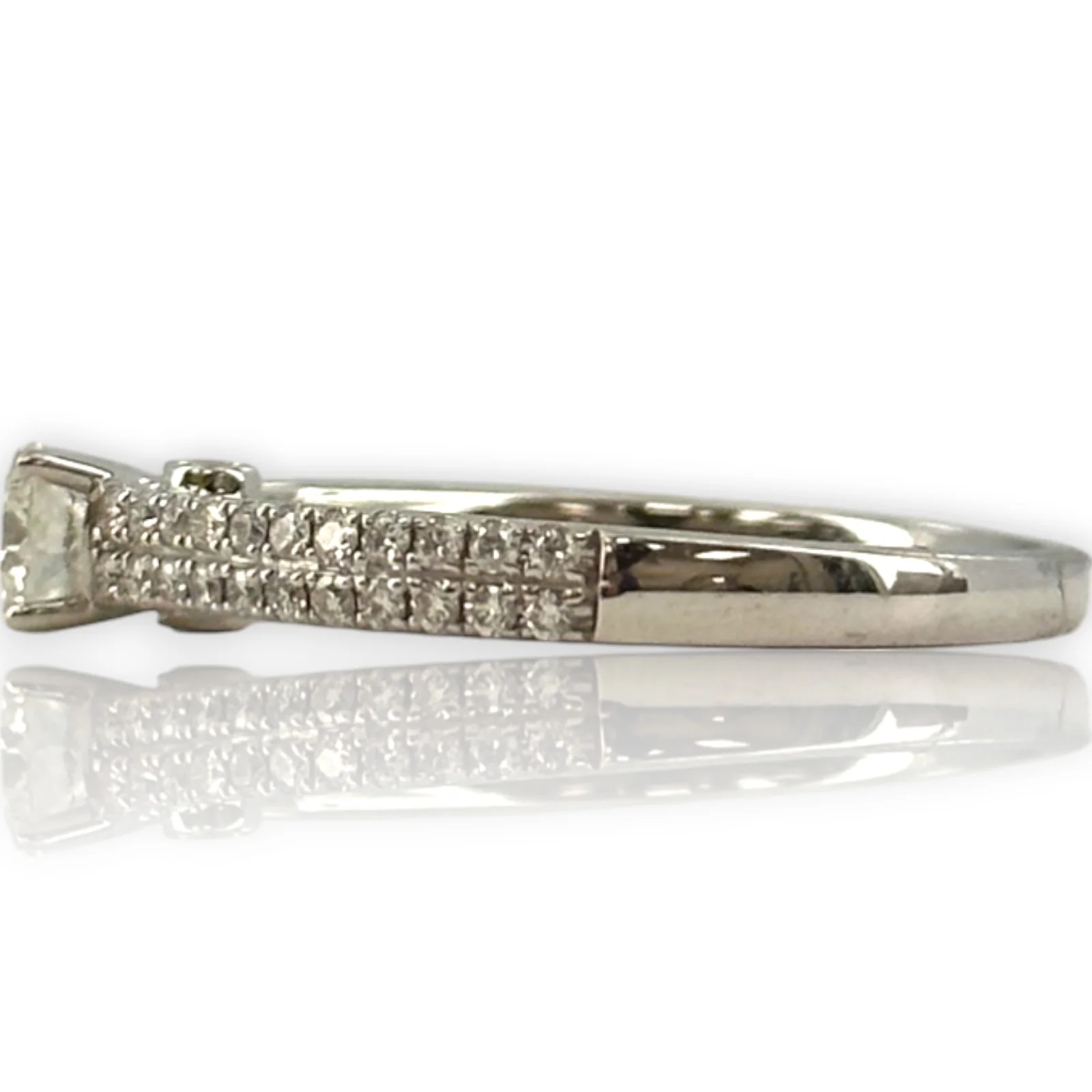 The Juliet Cut 14kt Solid White Gold and Prong Set Diamond Solitaire Wedding Engagement Ring with Pave Sides Size 7 - Image 3