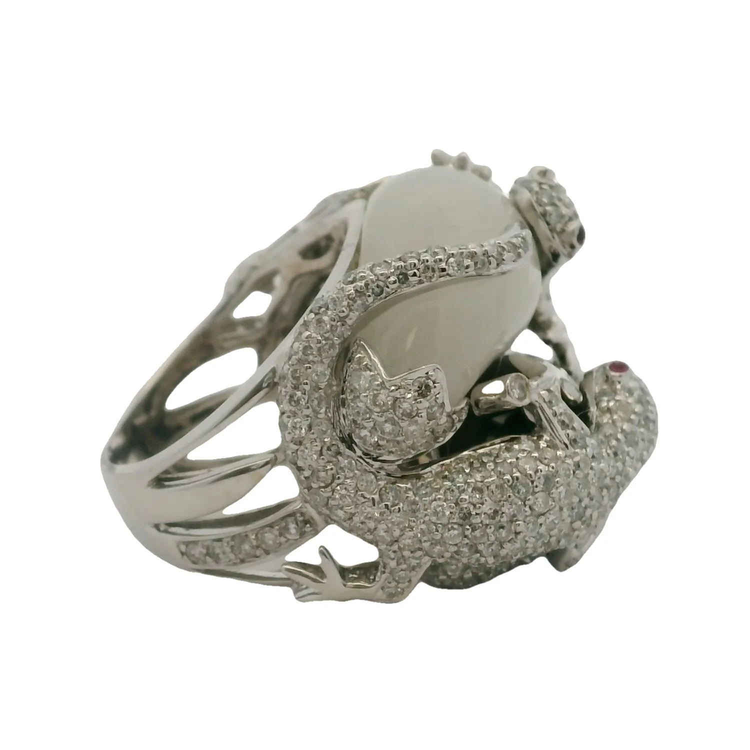 Unique Solid 18kt White Gold Statement Ring With 3.33ctw Diamond Lizards On Onyx and Quartz Rocks with Ruby Eyes - Image 3