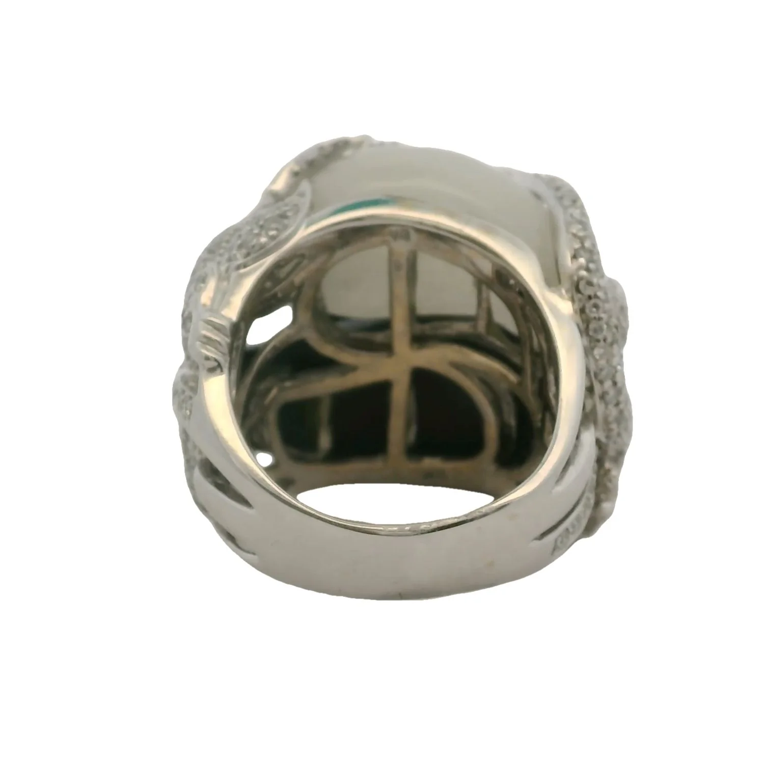 Unique Solid 18kt White Gold Statement Ring With 3.33ctw Diamond Lizards On Onyx and Quartz Rocks with Ruby Eyes - Image 4