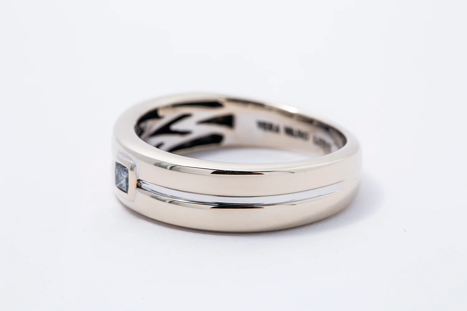 Vera Wang Love Collection Groove 6mm Wedding Band 14K 585 White Gold Ring Size 9 - Image 3