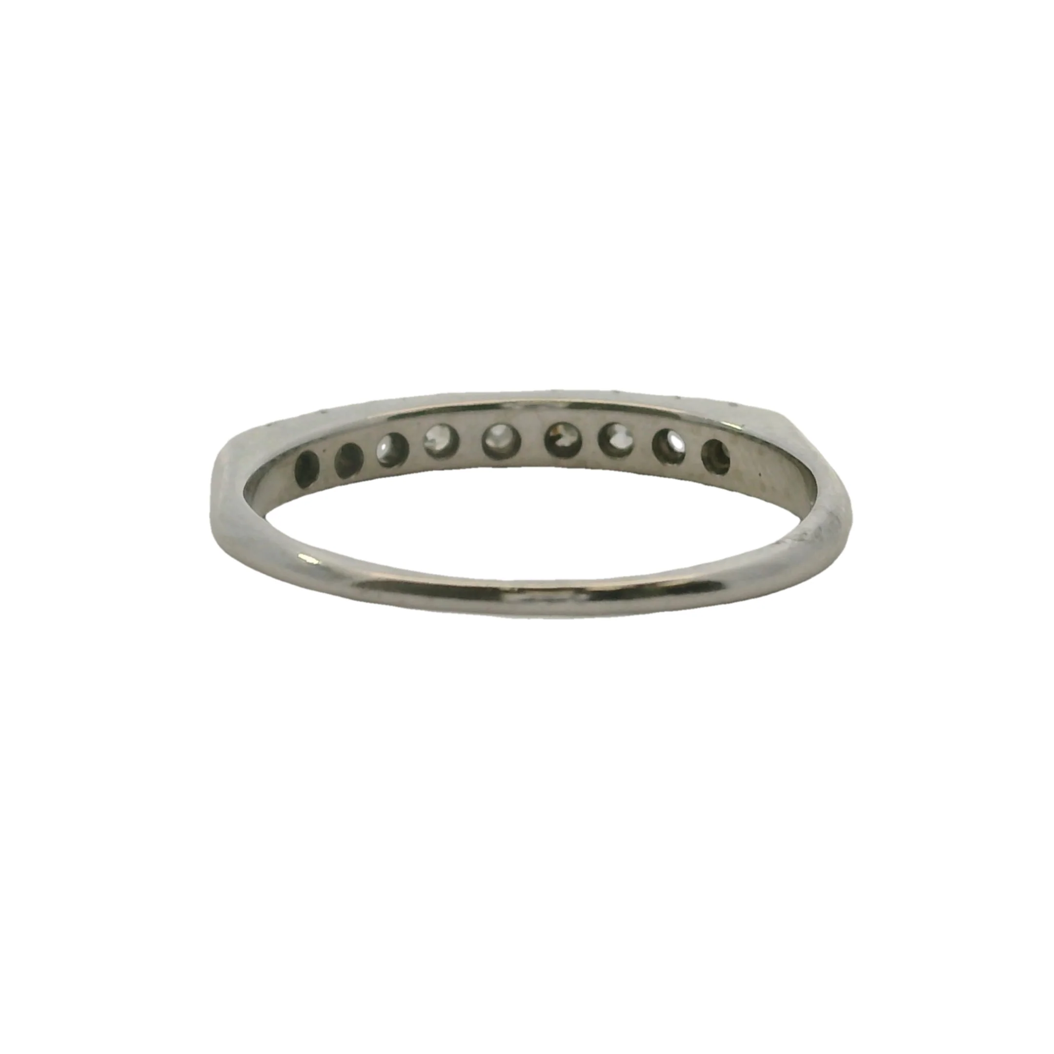 Vintage 1920s 14kt White Gold and 0.18ctw Diamond Line Stackable Wedding Band Ring Size 5 - Image 4