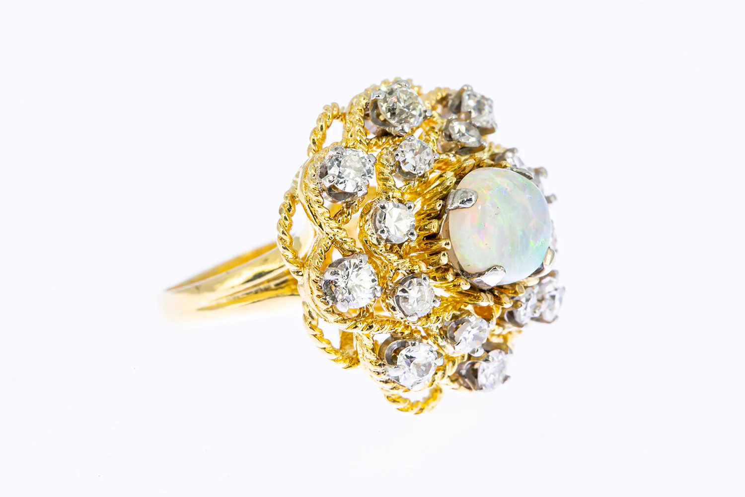 Vintage 1960-80s Opal & Diamond Cluster Rope Accent 14K 585 Yellow Gold Cocktail Ring Size 3 3/4 - Image 2