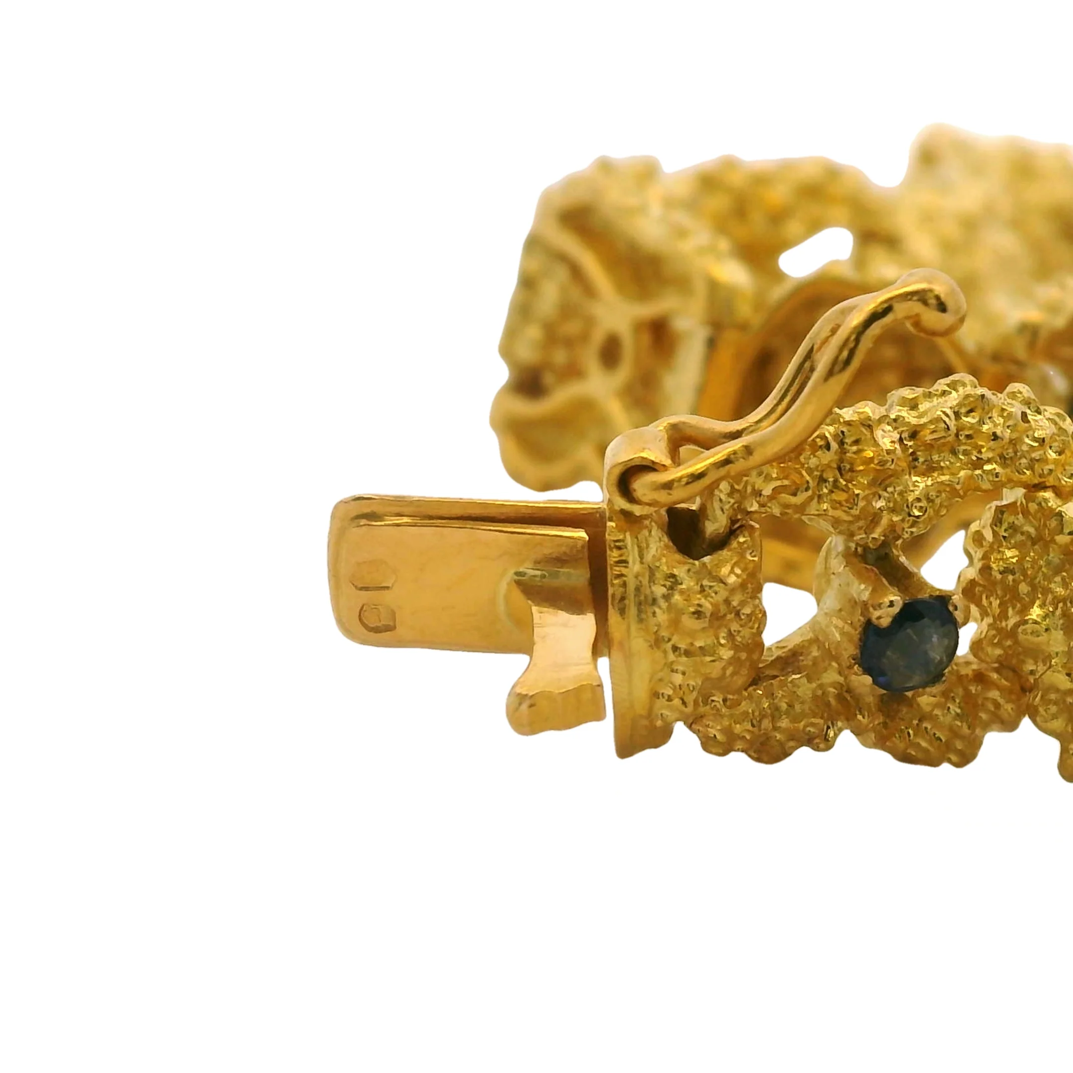 Vintage 1980s Brutalist Solid 18kt Yellow Gold Nugget 8.25" 46.6g Bracelet With Rubies and Sapphires - Image 7