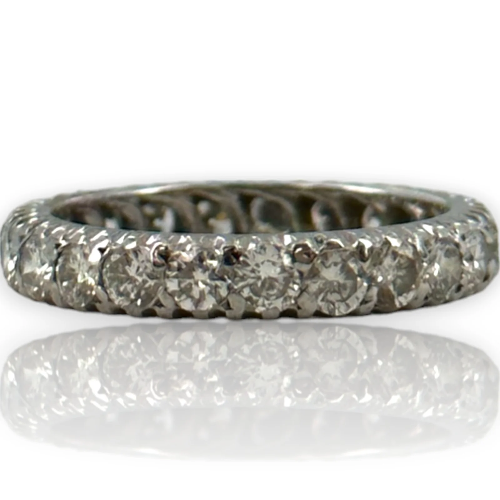 Vintage Solid 14kt White Gold and 1.61ctw Round Brilliant Diamond Eternity Wedding Band Ring Size 6.25