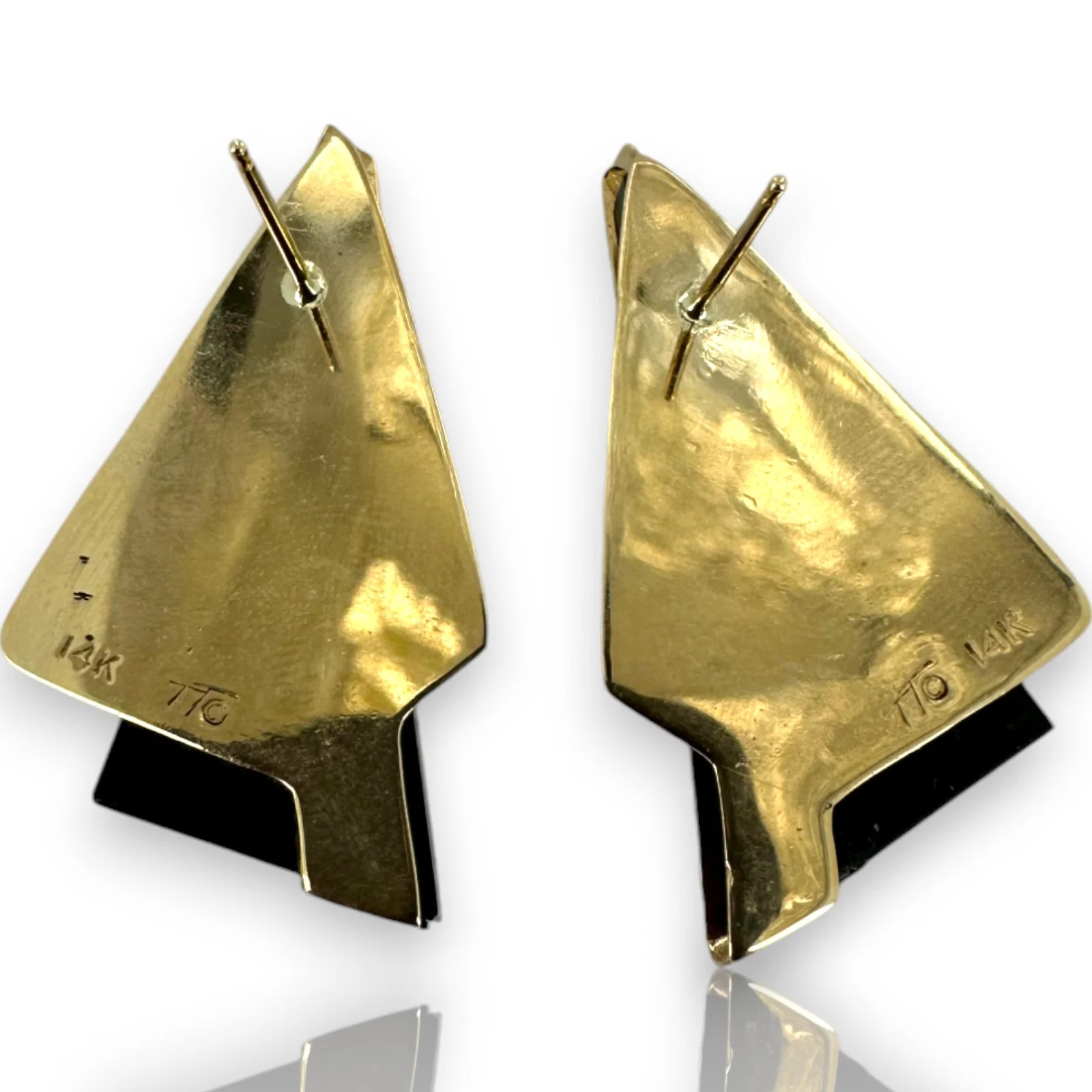 Vintage Solid 14kt Yellow Gold and Onyx 1.3" Long Abstract Triangle Stud Earrings - Image 3